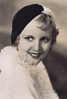 Meg Lemonnier Picture